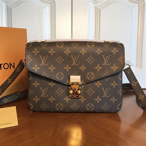 materiaal louis vuitton tassen|Louis Vuitton original bag.